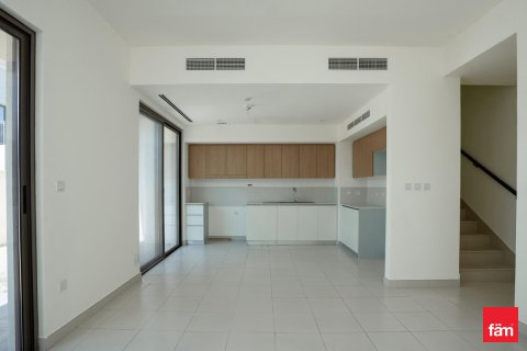 Villa de 4 dormitorios en Dubai, UAE No. 104543 1