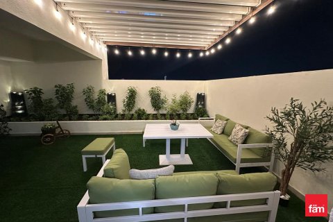Appartement de 2 chambres à Al Furjan, UAE No. 99986 24