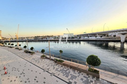 Apartment de 3 dormitorios en Al Wasl, UAE No. 78838 9