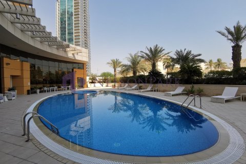 3 bedrooms Apartment in Doha, Qatar No. 58473 9