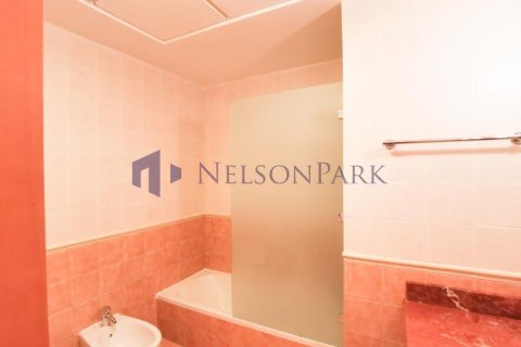 3 bedrooms Apartment in Doha, Qatar No. 58473 6