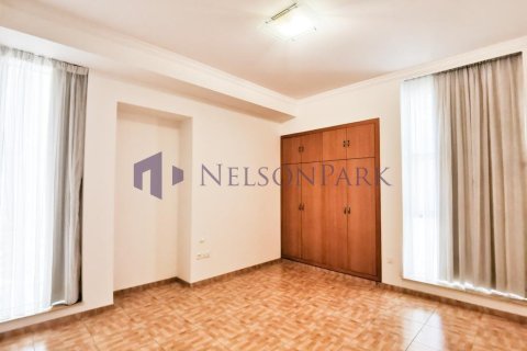 3 bedrooms Apartment in Doha, Qatar No. 58473 8