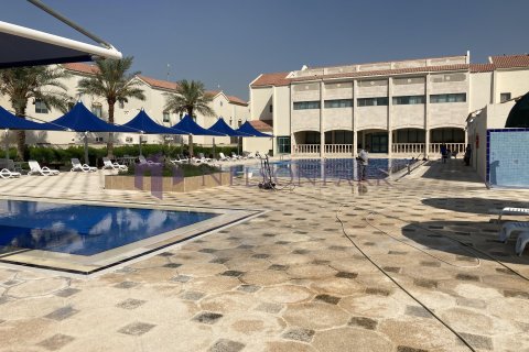 3 bedrooms Villa in Doha, Qatar No. 58470 10