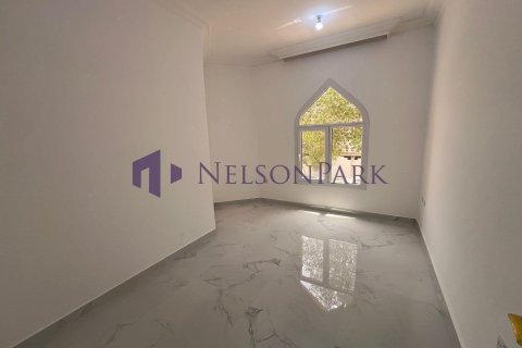 7 bedrooms Villa in Doha, Qatar No. 58475 14