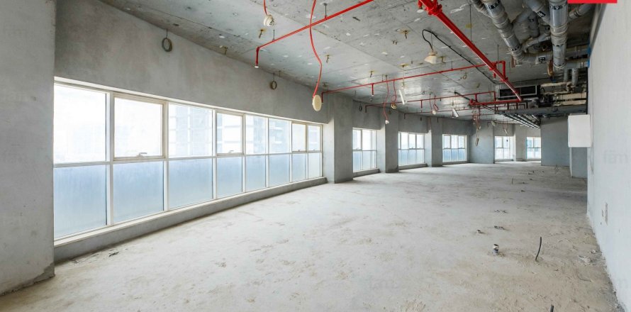 304.6m² Cafe / restaurant No. 106268