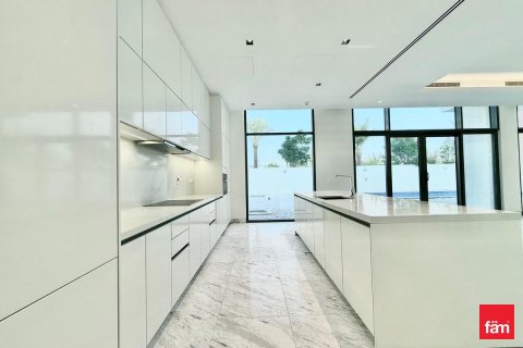 6 bedrooms Villa  No. 106310 15