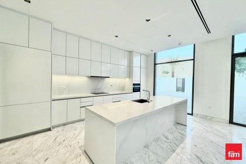 6 bedrooms Villa  No. 106310 24