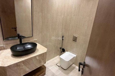 5 bedrooms Villa in Riyadh, Saudi Arabia No. 67362 9