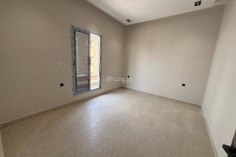 Villa de 4 chambres à Riyadh, Saudi Arabia No. 67364 12