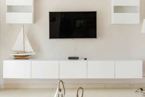 Apartment de 3 dormitorios en RIMAL Dubai, UAE No. 97402 16