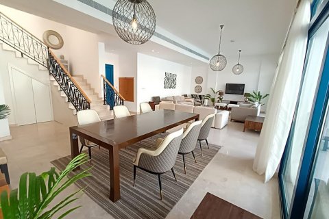 Villa de 4 chambres à Palma Residences, UAE No. 97426 11