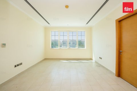 Villa de 4 dormitorios en Dubai, UAE No. 101302 24