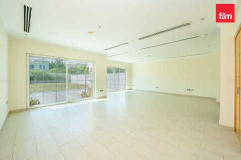 Villa de 4 dormitorios en Dubai, UAE No. 101302 5