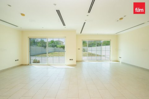 Villa de 4 dormitorios en Dubai, UAE No. 101302 4