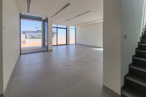 Townhouse de 4 dormitorios en Abu Dhabi, UAE No. 90325 16