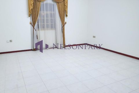 Вилла с 6 спальнями в Доха, Катар №57002 4