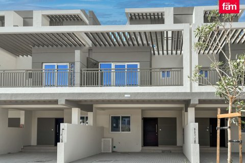 3 bedrooms Townhouse in Dubai, UAE No. 105604 1