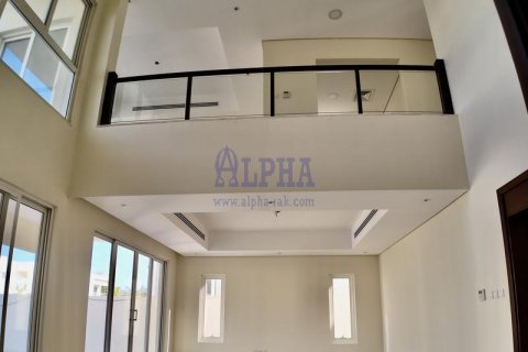 Villa de 4 chambres à Mina Al Arab, UAE No. 72610 3