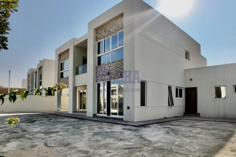 Villa de 4 chambres à Mina Al Arab, UAE No. 72610 2