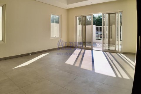 Villa de 4 chambres à Mina Al Arab, UAE No. 72610 9
