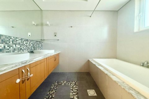 3 bedrooms Villa in Jumeirah Park, UAE No. 102946 14