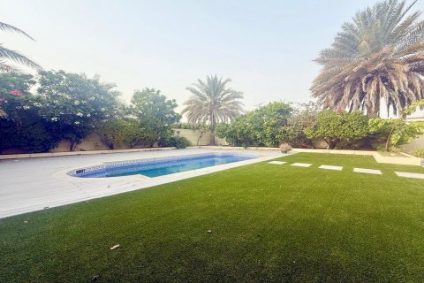 3 bedrooms Villa in Legacy, UAE No. 102945 18