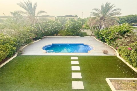 3 bedrooms Villa in Legacy, UAE No. 102945 12