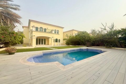 3 bedrooms Villa in Legacy, UAE No. 102945 16