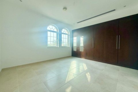 3 bedrooms Villa in Legacy, UAE No. 102945 14