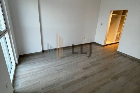 Apartment de 3 dormitorios en  Yas Island, UAE No. 102024 9