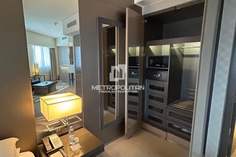 Квартира с 1 спальней в Dubai Healthcare City, ОАЭ №77833 12