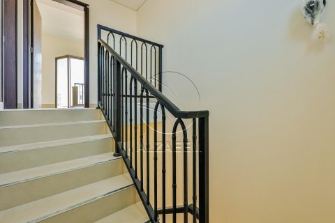 Таунхаус с 2 спальнями в Халифа-Сити, ОАЭ №89895 12