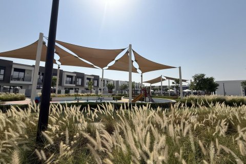 3 غرف نوم تاون هاوس في EMAAR South, الإمارات العربية المتحدة رقم 88116 2