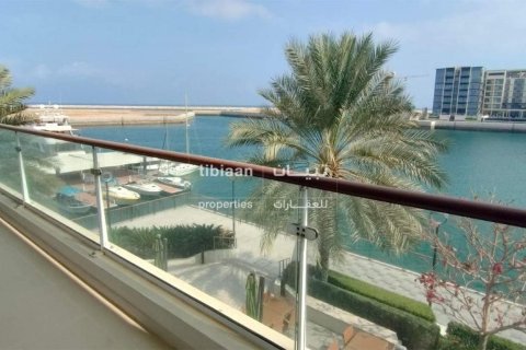 Apartment de 3 dormitorios en Muscat, Oman No. 54035 1