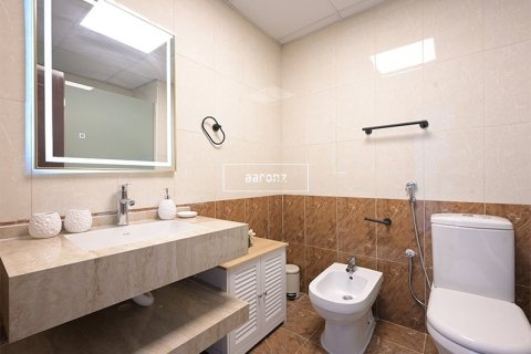 Apartment de 2 dormitorios en Jumeirah Lake Towers, UAE No. 75903 16