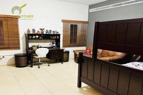 Villa de 3 dormitorios en Umm Al Quwain Marina, UAE No. 34240 8
