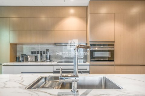 Квартира с 2 спальнями в Zabeel, ОАЭ №77810 3