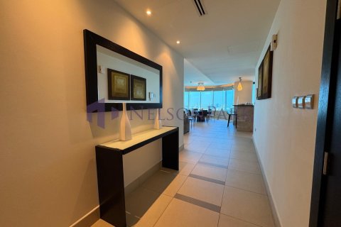 3 bedrooms Apartment in Doha, Qatar No. 58285 5