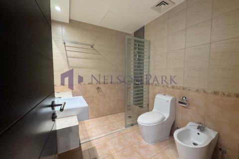 3 bedrooms Apartment in Doha, Qatar No. 58285 17