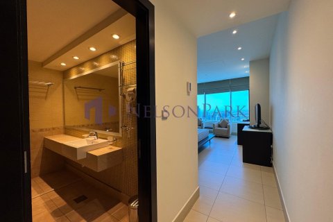 3 bedrooms Apartment in Doha, Qatar No. 58285 18