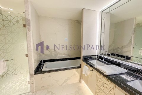 3 bedrooms Apartment in Doha, Qatar No. 58302 9