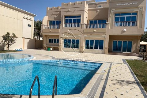 Villa de 5 dormitorios en Marina Village, UAE No. 27291 3