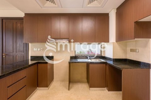 3 bedrooms Townhouse in Khalifa City, UAE No. 81019 9