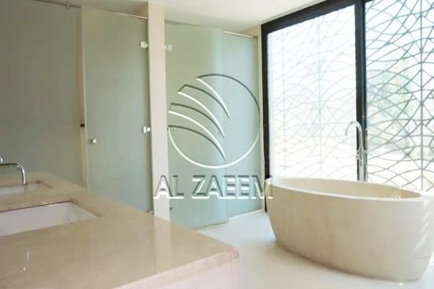 4 bedrooms Villa in Al Gurm, UAE No. 90386 4