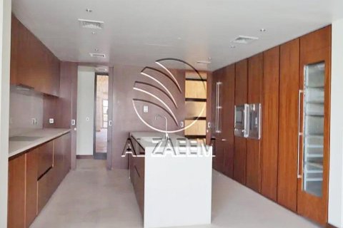 4 bedrooms Villa in Al Gurm, UAE No. 90386 13