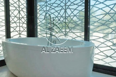 4 bedrooms Villa in Al Gurm, UAE No. 90386 6