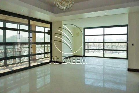 4 bedrooms Villa in Al Gurm, UAE No. 90386 15