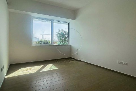 Apartment de 2 dormitorios en  Yas Island, UAE No. 90387 6