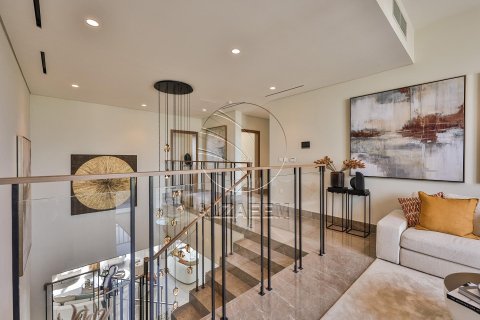 7 bedrooms Villa in Abu Dhabi, UAE No. 90389 8