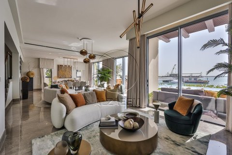 7 bedrooms Villa in Abu Dhabi, UAE No. 90389 16